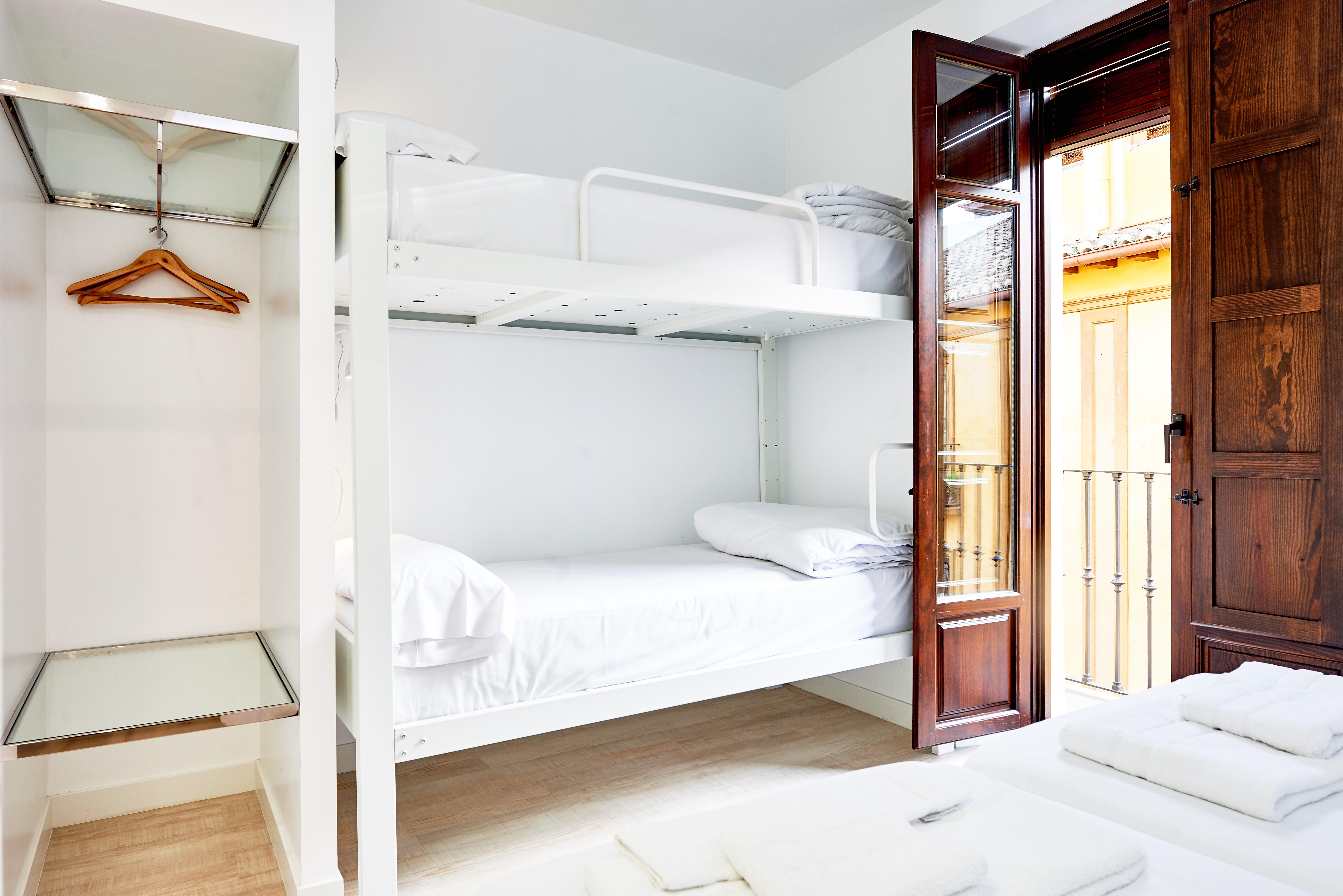 Amc Granada Hostal — Photos 1
